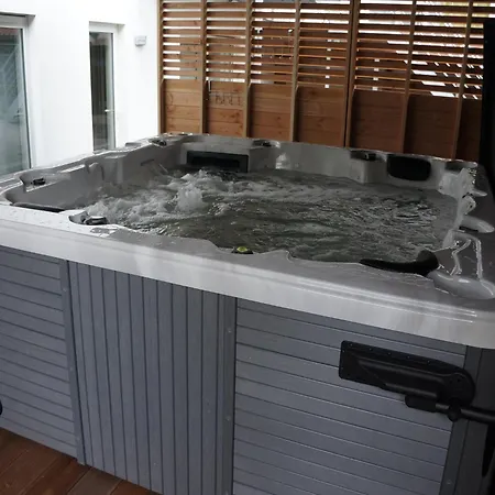 In Flemish Ardennes With Bubble Bath * Zottegem
