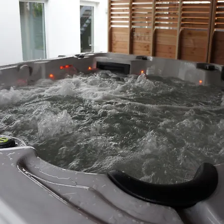 In Flemish Ardennes With Bubble Bath * Zottegem